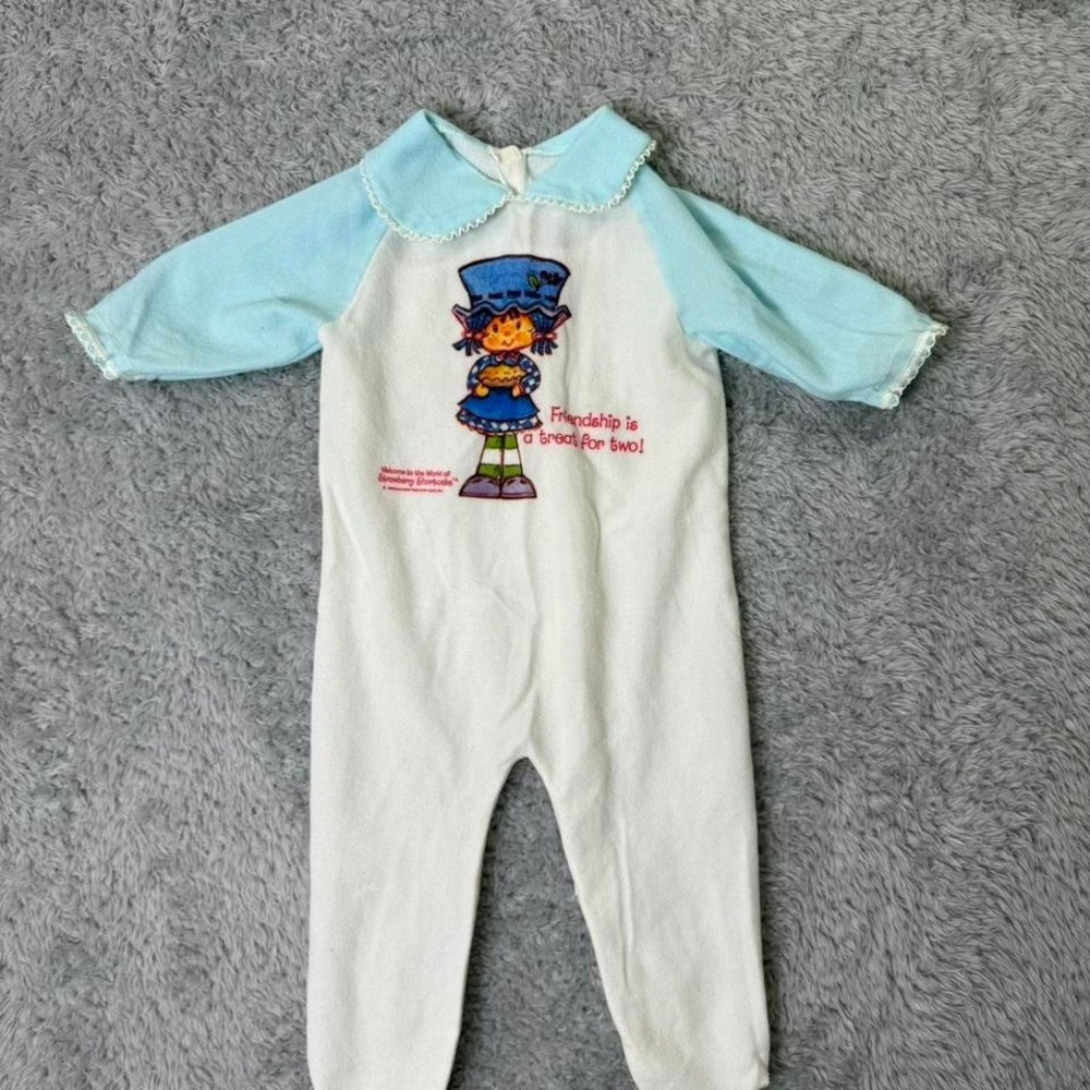 vintage strawberry‎ shortcake onesie